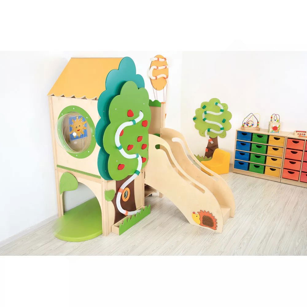 Kindergarten-Baumhaus ohne Rutsche