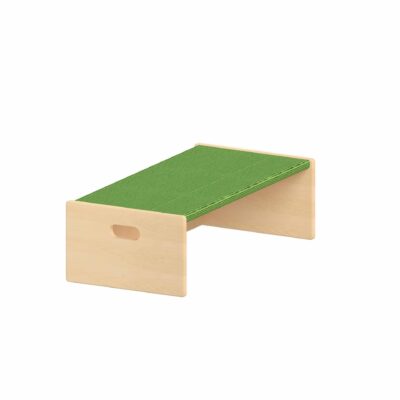 Spielpodest Rechteck klein mit einseitiger Öffnung und Tretford-Teppich