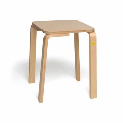 Holz-Hocker mit quadratischer Sitzfläche