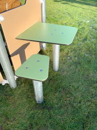 Kleines Spielhaus Bibi mit Spielwand und Tisch - LEDON Basic - LB086 – Bild 8