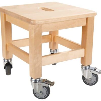 Niedriger Hocker mit Rollräder