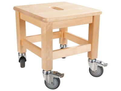 Niedriger Hocker mit Rollräder
