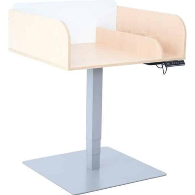 Elektrisch höhenverstellbarer Wickeltisch