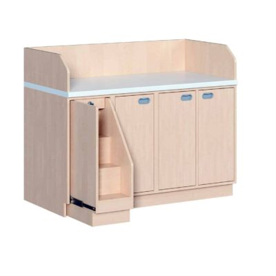 Wickelkommode mit ausziehbarer Treppe und 3 Türen