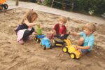 Traktor mit Anhänger – 66020 - 66020 E.JPG emotions picture 300DPI CMYK