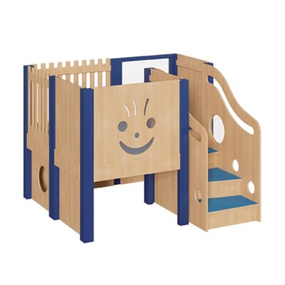 Kleine Spielburg mit Plattform und Treppe