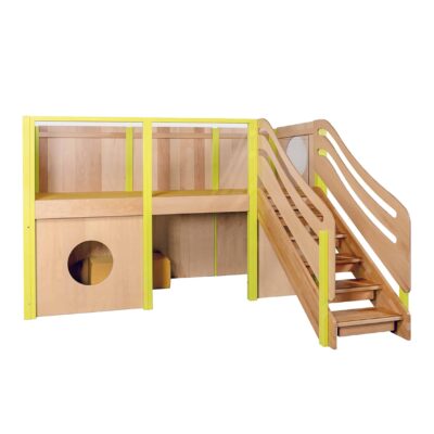 Mittlere Spielburg mit Treppe und Spielhöhle