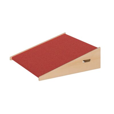 Spielpodest "kleine Rampe", mit Teppichbelag