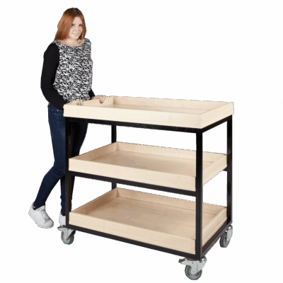 Vorbereitungswagen mit 3 Ablageböden mit Aufkantung