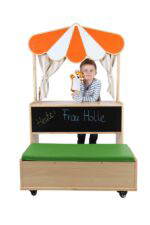 Puppentheater mit ausfahrbarer Sitzbank - IMG 0696