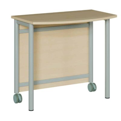 Fahrbarer Tisch