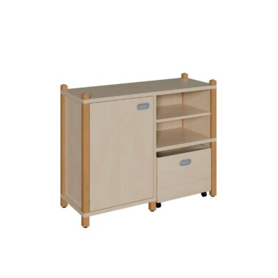 Stollenschrank mit hoher Sockelnische, Rollkästen, zwei Fächern und einer Tür