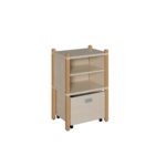 Stollenschrank mit hoher Sockelnische, zwei Fächern und Rollkasten