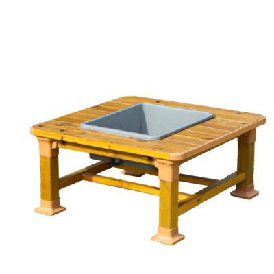 Outdoor Sand- und Wassertisch (quadratisch)