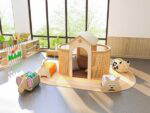 Indoor-Spielhaus mit Boden-Matratze - P. 206 – GP2 NWA001 V01  Picture with Indoor Play House