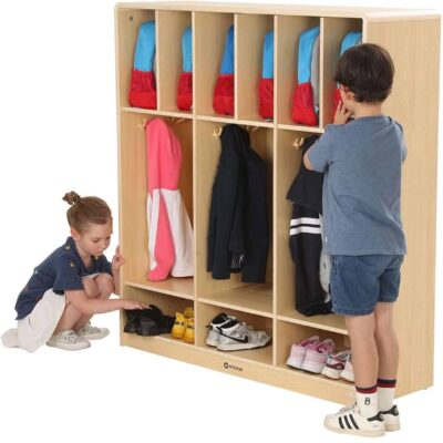 Garderobe für 6 Kinder