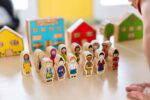 Kinder der Welt Holzfiguren - 2d9dddf36b43720f45348d9a0a42ba85 1920x1920