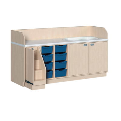 Wickelkommode dreireihig mit Badewanne – 8 ErgoTray-Boxen und Aufstiegshilfe