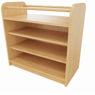 Schrank mit Lauflernstange offen, Einlegeboden