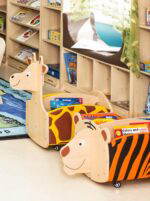 Bücherkiste Tiger, fahrbar - buecherkisten1