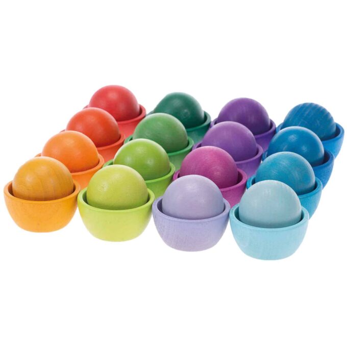 Regenbogen-Kugeln-mit-schalen