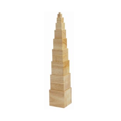 Montessori Turm in natur