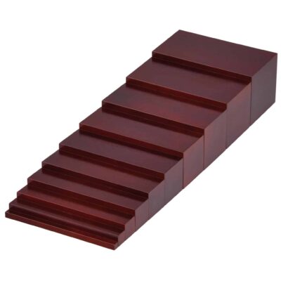 Montessori Braune Treppe