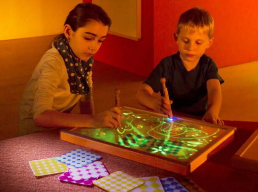 103739d Lichtspiel - 103739d