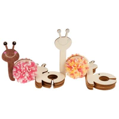 Holzanhänger "Pompon-Schnecke" 12tlg.