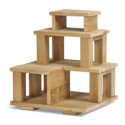 Großes, offenes Spielhaus aus Holz