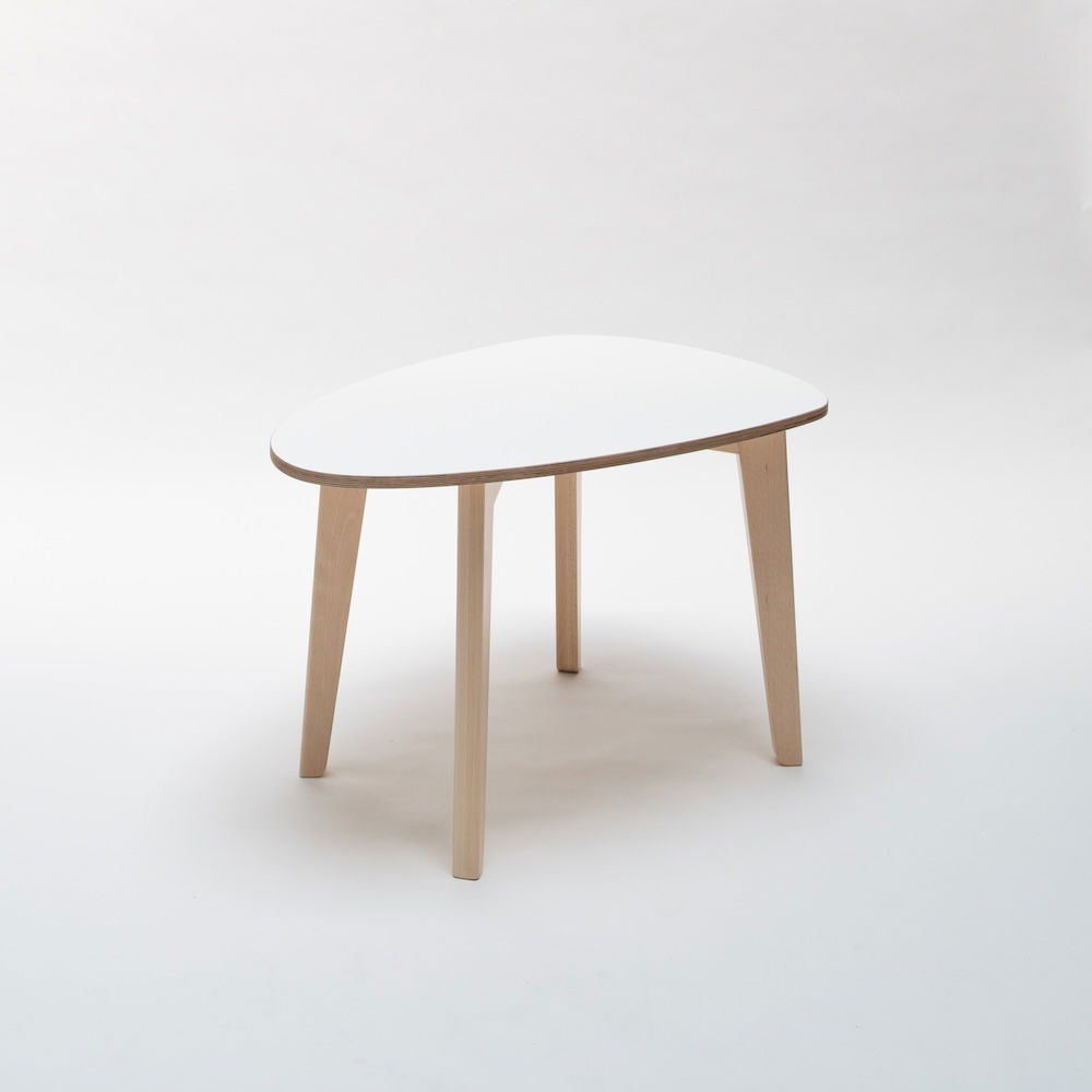 DECOR Tisch Amöbe klein 60x60cm für Krippen & Kindergarten