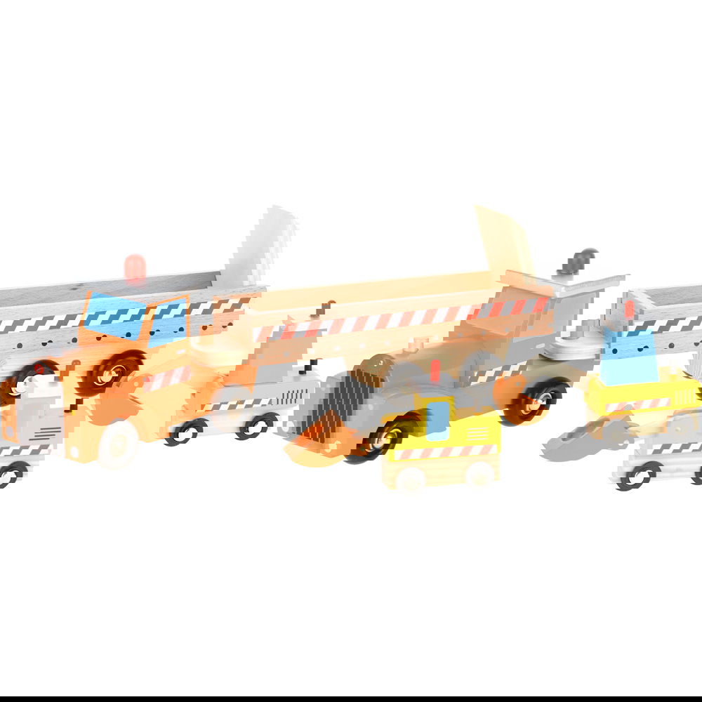 LKW mit Anhänger aus Holz