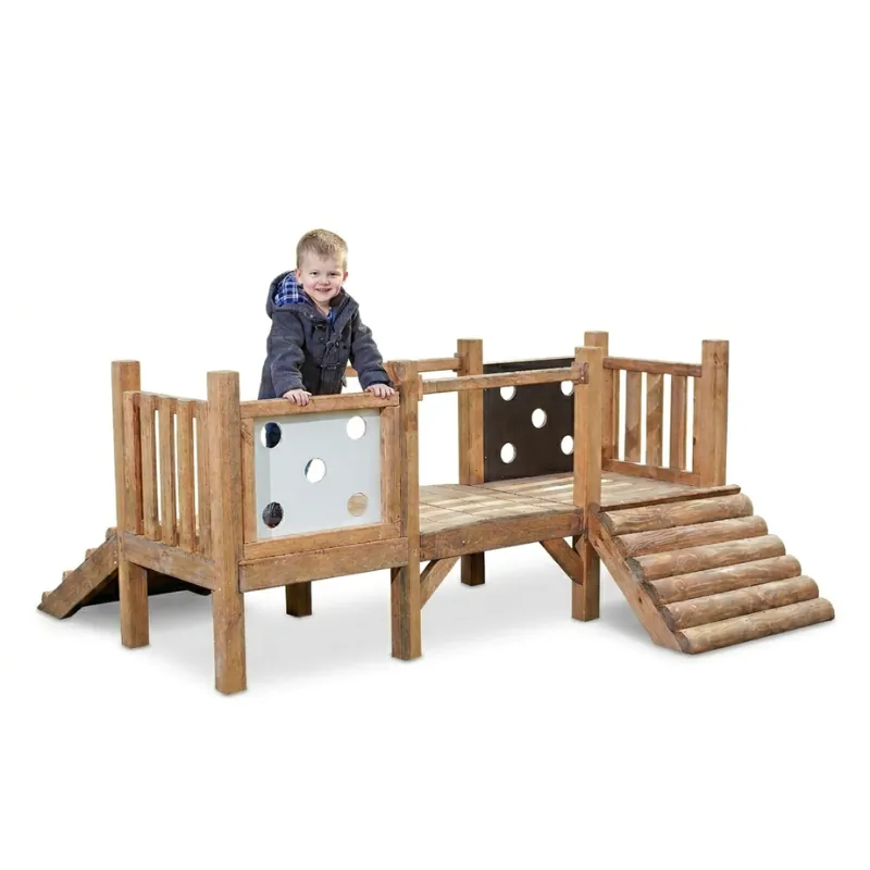 Outdoor-Kletter- und Krabbellandschaft "Toddle Along"