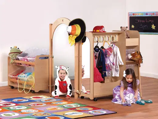 PT541-Millhouse-Early-Years-Furniture-Mini-Preschool-Dressing-Up-Lifetsyle_RGB.jpg Mini-Verkleidungszone für Vorschulkinder - PT541 Millhouse Early Years Furniture Mini Preschool Dressing Up Lifetsyle RGB.jpg
