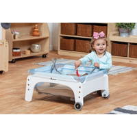Bambino Mini Sand- und Wasserspieltisch, weiß - PT893 Millhouse Early Tears Furniture Baby Mini Sand And Water Station Lifestyle RGB1 1000