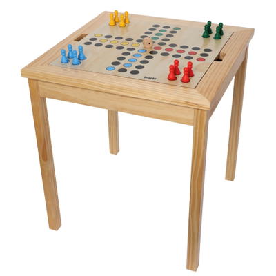 Spieltisch mit 5 Spielen