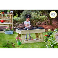 Sensorik-Spielstation mit Wannen für Sand & Wasser - DR153 Millhouse Outdoor Sensory Play Trays Lifestyle RGB1 1000