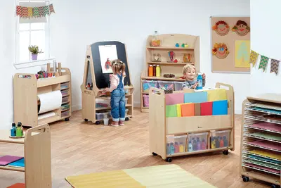 Kreativbereich Komplettset – Ateliermöbel für Kinder