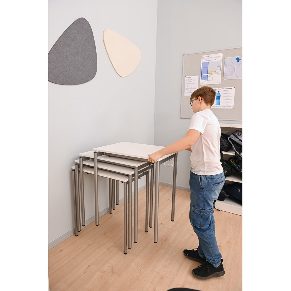 Stapeltisch Finn - 094371 08 03 p 26
