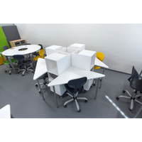 Moove+ Tisch 6, dreieckig, mobil, Seite 90 cm, TH 76 cm – weiß - 098131 zzd 24