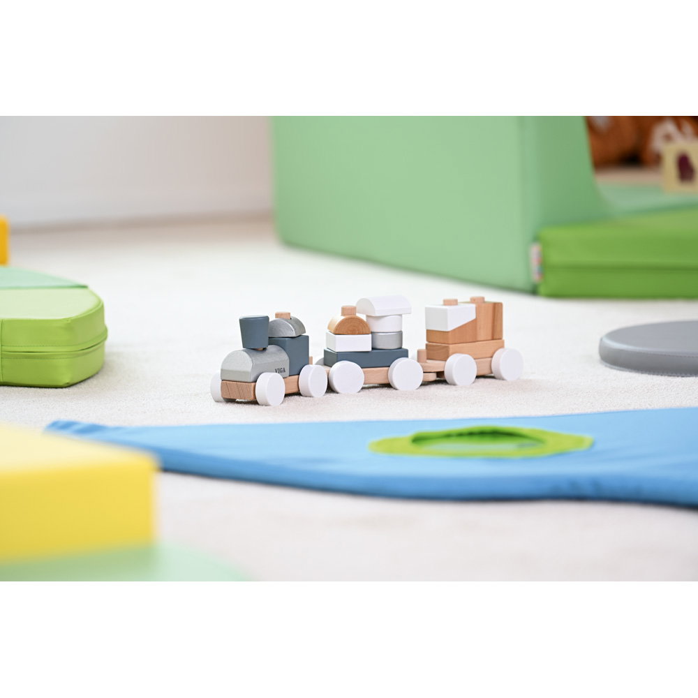 Holzzug mit weiß-grauen Bausteinen - 542123 d 23