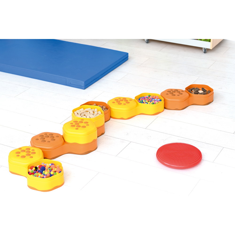 Sensorik-Pfad – Honigwaben - 306204 k 24