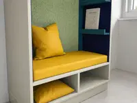 Rückzugsnische zum Sitzen mit Bilderleiste und Polster basic, 80 x 121 x 40 cm - KFNM080121040b NIL01 003 1448x1086